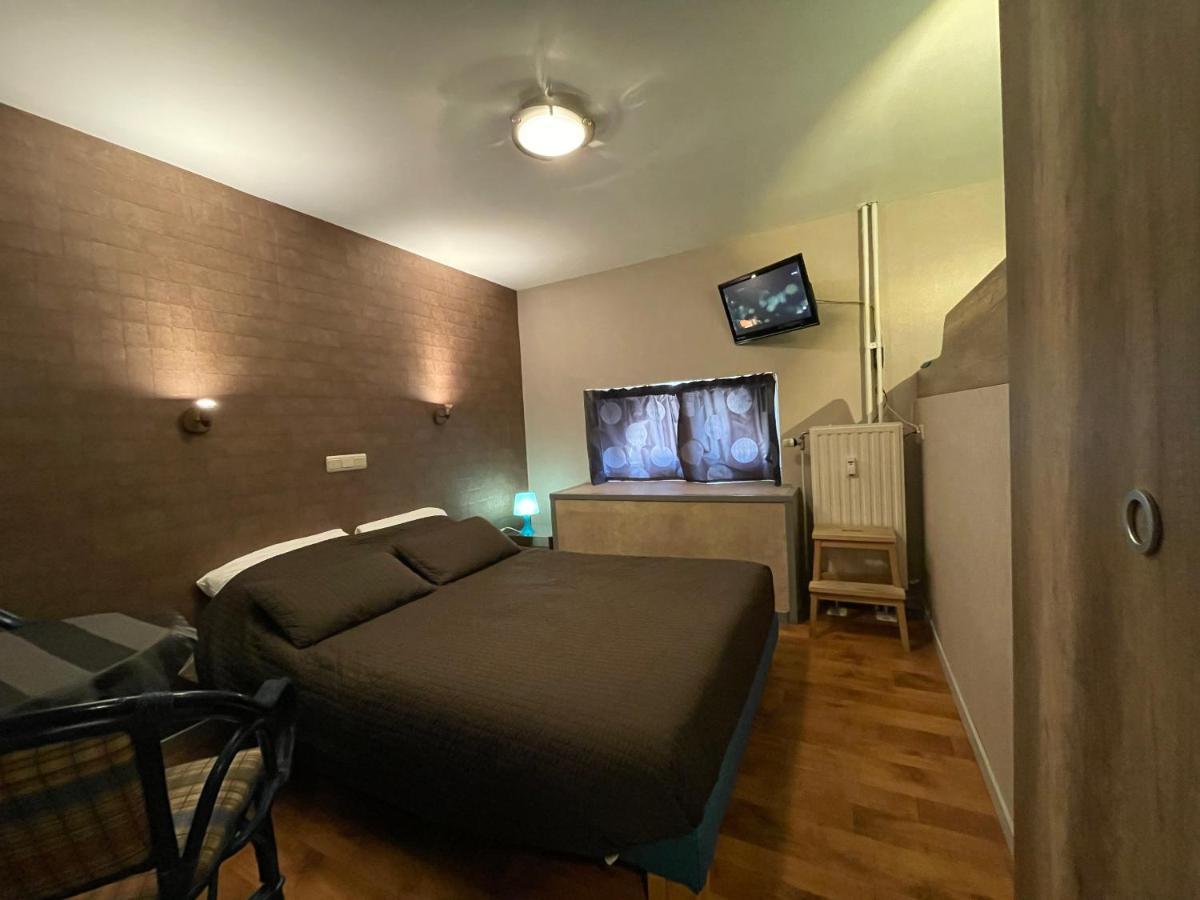 Hotel Les Arcades - La-Roche-En-Ardenne Ngoại thất bức ảnh